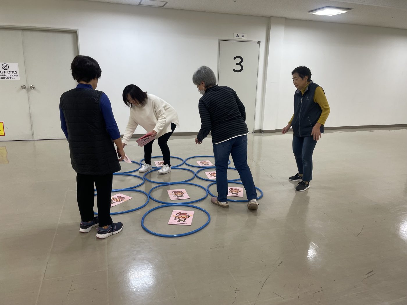 新芽手話サークル　ニュースポーツ体験交流会（CCリング）　11/27（水）