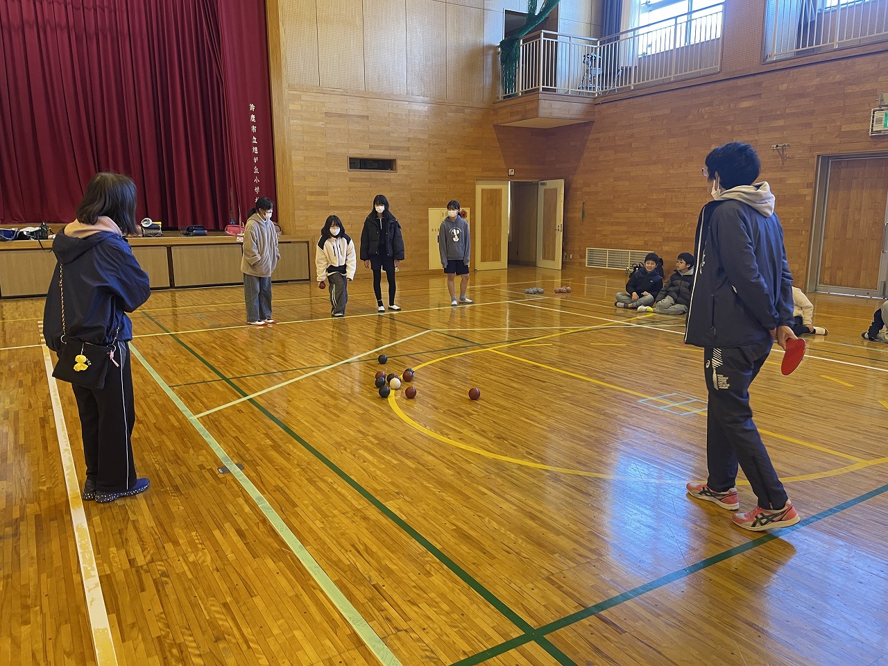 鈴鹿市立旭が丘小学校 福祉委員　福祉体験学習（ボッチャ体験）　1/10（金）